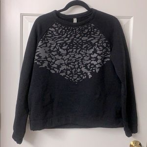 Lululemon Black Sweatershirt. Women’s 10.
